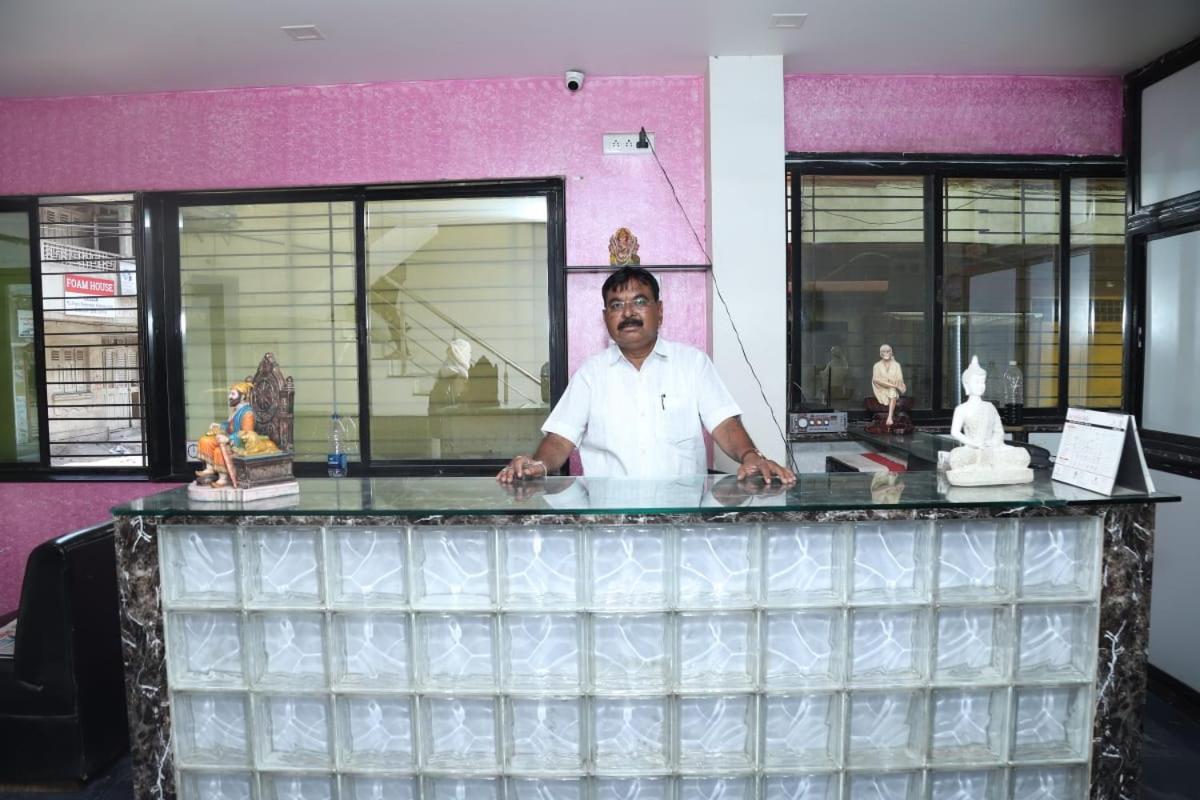 Hotel Kewal Inn Jalgaon Exterior foto