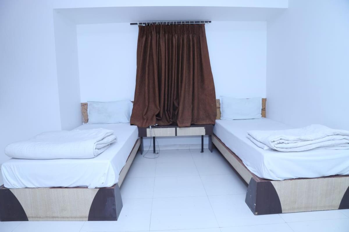 Hotel Kewal Inn Jalgaon Exterior foto